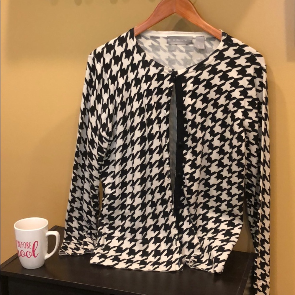 Cardigan sweater